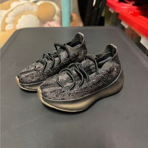 adidas Yeezy Black toddler Sneakers